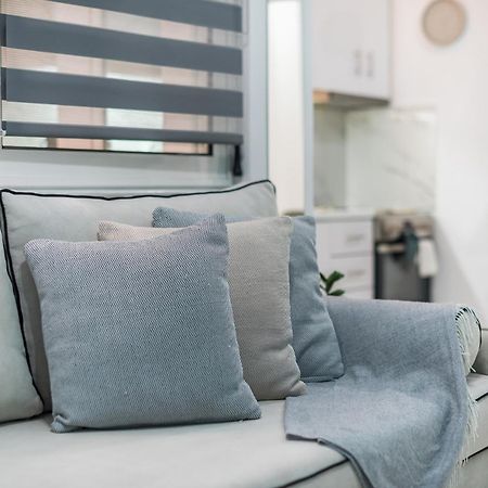 Contemporary Apartment 200M From Acropolis 100Mbps Netflix Athena Bagian luar foto